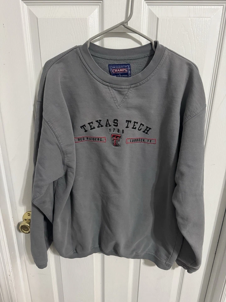 Texas Tech Red Raiders Men’s Size Large Vintage Champs Sports Sweatshirt - Image 1 of 4