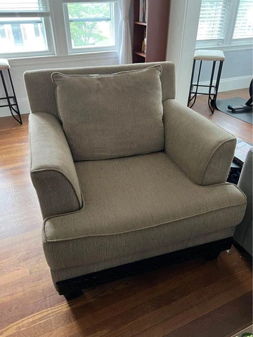Vintage Armchair in Great Condition Cover