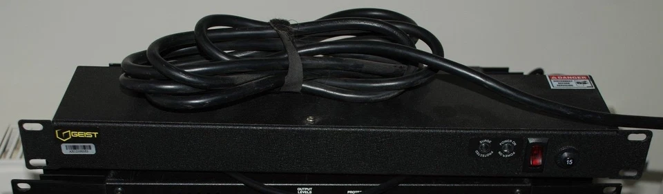 GEIST 110V SPN06415TL 19" RackMount 15 AMP 125 VAC 50/60HZ 6 Outlet Power Strip - Image 1 of 4