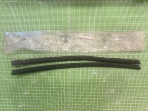 Porsche 911 912 930 (65-94) LEFT and RIGHT INNER Door Glass Felt Set 91153195101 - Picture 1 of 3