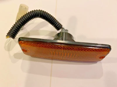 86-89 FRT CONJUNTO DE LÁMPARA MARCADORA LATERAL DERECHA/IZQUIERDA HYUNDAI EXCEL reemplazo OEM 92306-21551 Foto 1 de 2