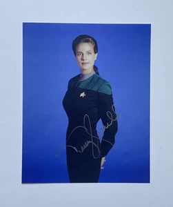 Terry Farrell Authentic Hand Signed 8x10 Photo Actress Star Trek - Picture 1 of 2