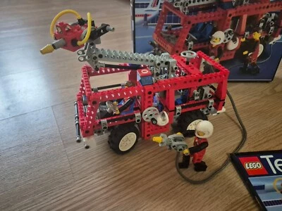 LEGO 8280 Technic Fire Engine, Vollständig mit Bauanleitung - Bild 1 von 4