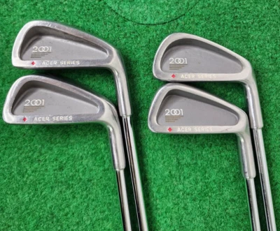 Juego de hierros Acer Series 2001 diestro 4 5 6 7 (4 palos) ejes de acero True Temper Foto 1 de 4