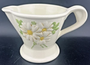 Vintage Metlox Poppytrail Sculptured Daisy Pattern Creamer Off White - Picture 1 of 13