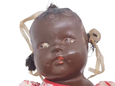 Linda muñeca afroamericana marrón negra composición vintage en mal estado Foto 1 de 4
