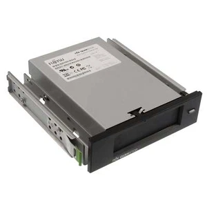 Fujitsu RDX QuickStor RDX514B 5,25" 160GB USB 2.0 - A3C40157972 - Bild 1 von 2