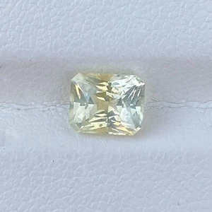 Zaffiro giallo pallido naturale non riscaldato 1,68 cts taglio radiante pietra preziosa sfusa regalo - Foto 1 di 8