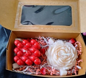 Soy Candle Gift Set, Red Heart Bubble Candle, White Peony Candle - Picture 1 of 7