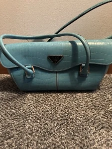 Purse NYC Accessary - Picture 1 of 3