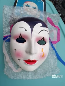 Earthenware mask new in original box - Picture 1 of 4