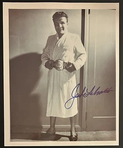c. 1940s Reproduction Photo Type IV-Middleweight Jake LaMotta Autographed - Picture 1 of 2