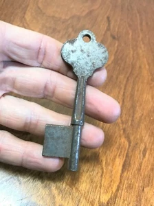 Antique Vintage Metal Key Door Padlock - Picture 1 of 9
