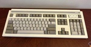 Vintage Wyse Mechanical Keyboard 840358-13 - Made in Hong Kong - Excellent - Picture 1 of 5