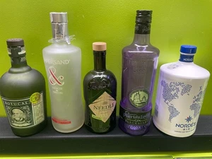 5 leere Gin Flaschen jeweils 0,7 Liter  - Bild 1 von 1