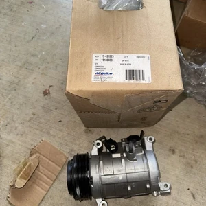 NEW A/C Compressor GM Parts 15-21225 fits 04-09 Cadillac SRX 3.6L-V6 - Picture 1 of 2