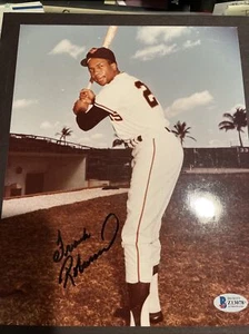Frank Robinson autographed 8x10 color Beckett certified - Picture 1 of 3