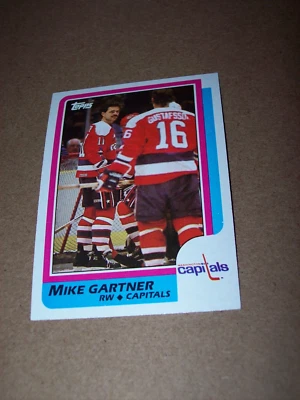1986-87 Topps NHL Hockey HOF Mike Gartner card #59 high grade - Image 1 of 2