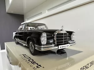 1/18 AUTOart Mercedes-Benz 280 SE Coupe (W111) (S-Klasse) (1967-1971) Black - Picture 1 of 8