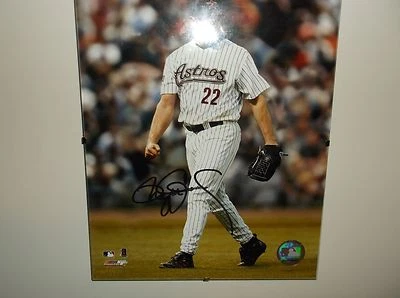 ROGER CLEMENS HOUSTON ASTROS SIGNED 8 X 10 GLOSSY PHOTO - Image 1 of 2