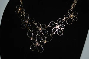 Black and Gold Tone Bib Necklace 20" - Bild 1 von 12
