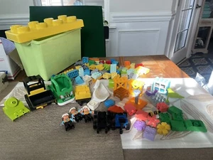 LEGO DUPLO Construction Site Set Plus Xtra Not Complete 117 Pieces & Container - Imagen 1 de 9