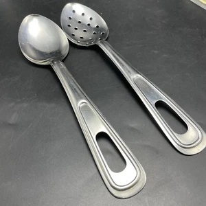 2 cucharas para servir de acero inoxidable de colección - sólidas y ranuradas - cafetería buffet MC de Japón - Imagen 1 de 8