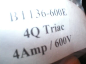 NEW 2 - BT136-600E 4Q Triac 4 Amp / 600V - Picture 1 of 2