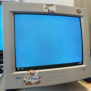 Visionmagic VGA CRT MONITOR - Picture 1 of 3