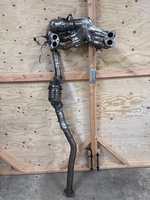 2020-22 Subaru Legacy Catalytic Convertor 4 Cylinder 2.5 or part- 44620AE76A - Image 1 of 4