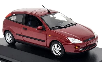 Minichamps 1/43 Ford Focus Mk1 3 Door 2002 Red Metallic Diecast Scale Model Car - Image 1 of 4