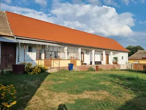 Gut renov. Schwabenhof ideal zur Pferdehaltung 4.000m² in Vemend, Südungarn - Bild 1 von 21