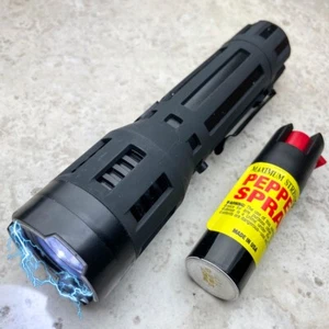 Black Tactical Power Metal Stun Gun Rechargeable LED Flashlight w Pepper Spray - Picture 1 of 6