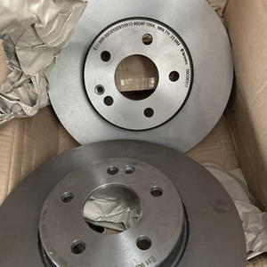 Brembo Brake Discs X2 Pair Vented fits VITO W447 Front 2019 on EM780.701 300mm - Picture 1 of 2