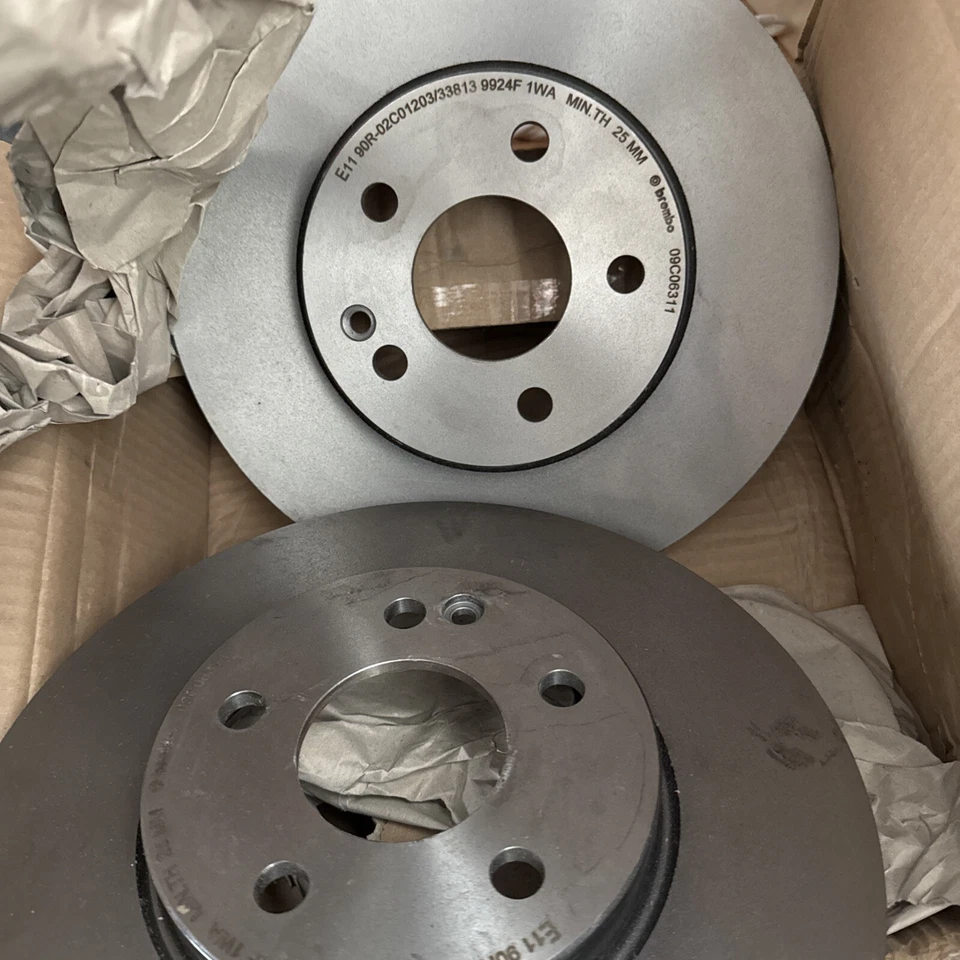 Par de discos de freno Brembo X2 ventilados para VITO W447 delanteros 2019 en EM780.701 300 mm Foto 1 de 2