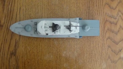 Vintage Dinky 673 Submarine Chaser Diecast Ship. Modified model see pictures. - Image 1 of 4