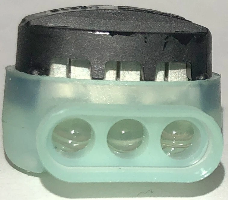 300 pcs  316IR Low Volt Irrigation Connector 22-16AWG - Image 1 of 4