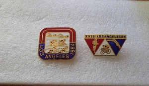 Juego de dos prendedores vintage de triatlón de los Juegos Olímpicos de Verano de Los Ángeles 1984 - Imagen 1 de 4