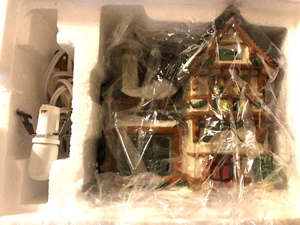 DEPT 56  DICKENS VILLAGE  SERIES THE MAGIC OF CHRISTMAS LIGHTED HOUSE 4042397 - Picture 1 of 3