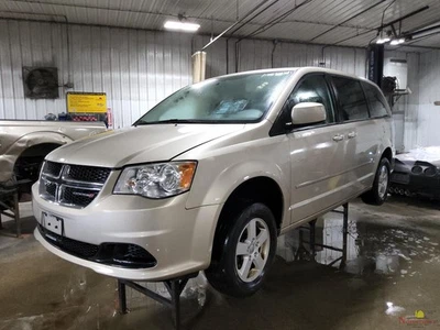 2013 Dodge Caravan Windshield Wiper Transmission - Image 1 of 4