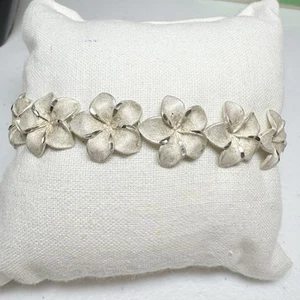 925 Sterling Silver Vintage Bracelet Solid 3D Carved Flowers - Picture 1 of 5