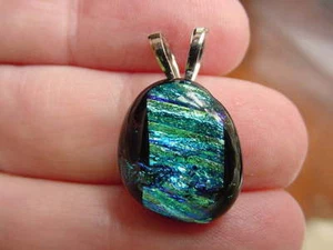 (#DL-18) DICHROIC Fused GLASS Pendant JEWELRY BLUE Green SILVER - Picture 1 of 1