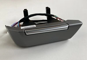 Land Rover Range Rover Steering Wheel Radio Switch XPD500810 OEM & New - Picture 1 of 4