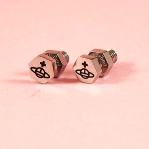 Vivienne Westwood Earrings Silver Tone Bolt Orb Studs Gift Box Set - Picture 1 of 9