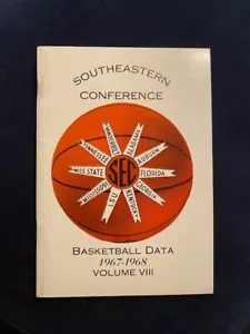 1967-68 SEC Basketball Data Guide / Program LSU Pete Maravich - Picture 1 of 5