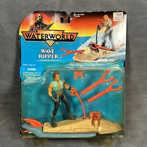 Figura de colección 1995 Kenner Waterworld Wave Ripper Warrior Mariner sellada nueva - Imagen 1 de 5