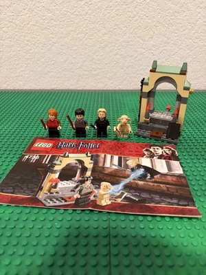 LEGO Harry Potter: Freeing Dobby (4736) Complete With Extra Ron Weasley Figure - Image 1 of 4