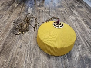 VINTAGE MCM Atomic Plastic Pleated Hanging Swag Lamp 16" Yellow Light Fixture - Picture 1 of 9