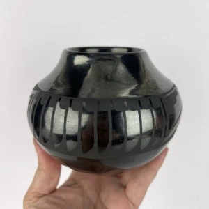 Vtg Santana and Adam Blackware Vase Feather 5in z3q - Picture 1 of 19