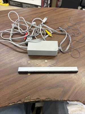 Nintendo Wii Sensor Bar - RVL-015 - Image 1 of 4